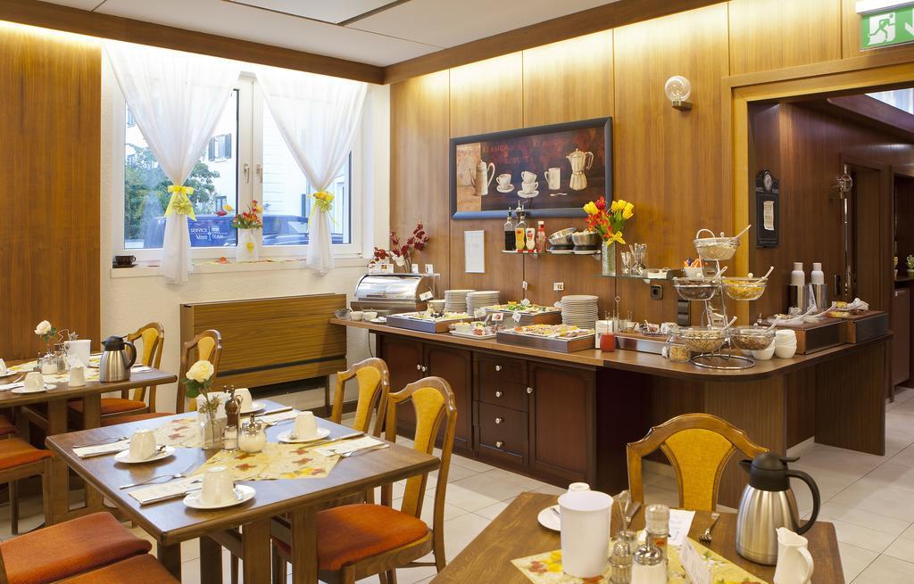 Hotel Blauer Karpfen Oberschleißheim Cameră foto