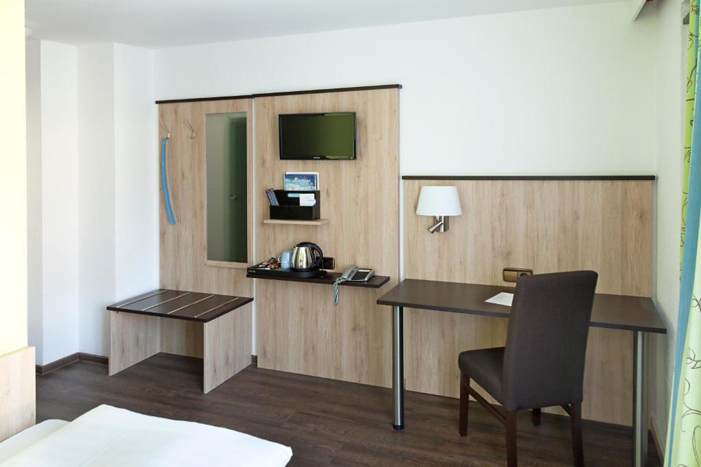 Hotel Blauer Karpfen Oberschleißheim Cameră foto